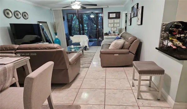 Living Room Comes Furnished or Unfurnished
