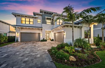 Move-in ready 5-bedroom home with designer finishes!