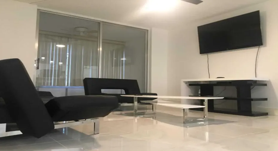 Lime Bay Apt 212 (6)