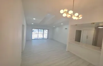 1000458324