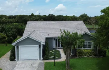 11 HOLLY DR FRONT HOUSE