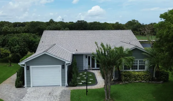 11 HOLLY DR FRONT HOUSE