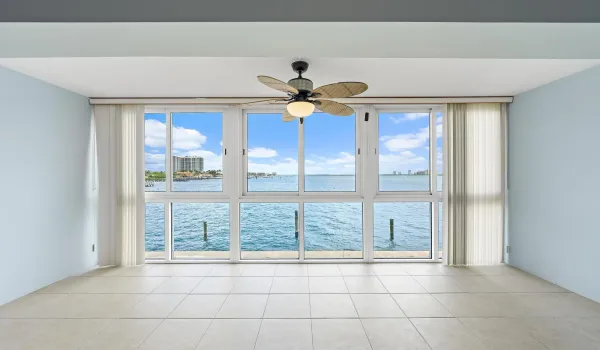 400 Wilma Cir 206-7