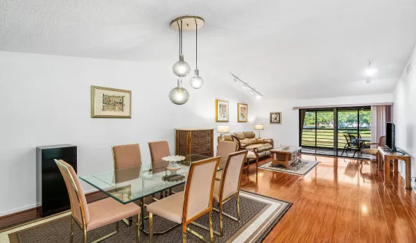 001-10137MangroveDrive-203-BoyntonBeach-