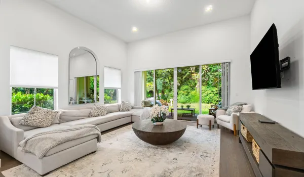 Spacious Living Area w Volume Ceiling