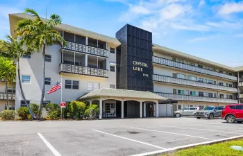 941 Crystal Lake Dr Deerfield Beach-5