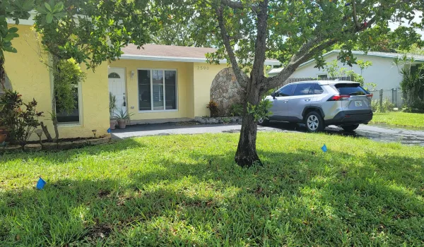 Front view of property