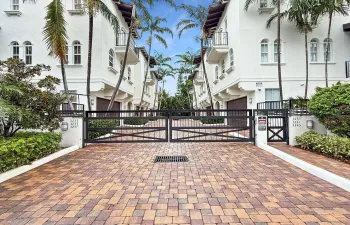 1-web-or-mls-2025 Ocean Enclave I photo