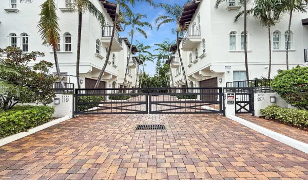 1-web-or-mls-2025 Ocean Enclave I photo