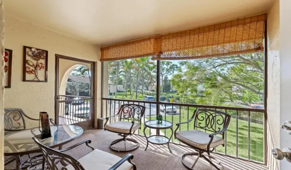 Screened Balcony