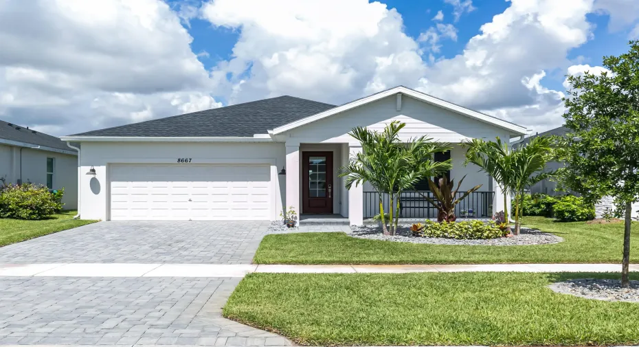 8667 Dahlia CIR
