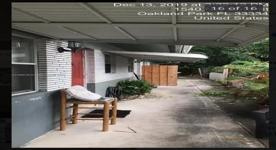 1546 Sidewalk