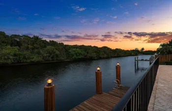 Peaceful Private Ocean Access
