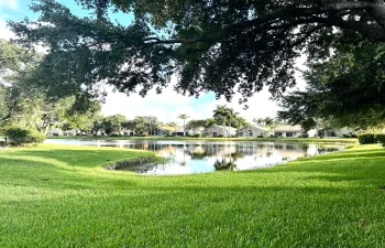 Wonderful full lake view. 4 Bedroom home