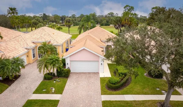 9520 SW Wedgewood Lane-52