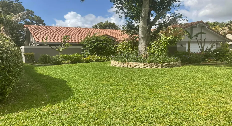 1250 CEDAR COVE