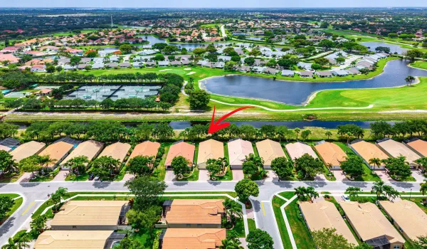 Lovely Private Lot!