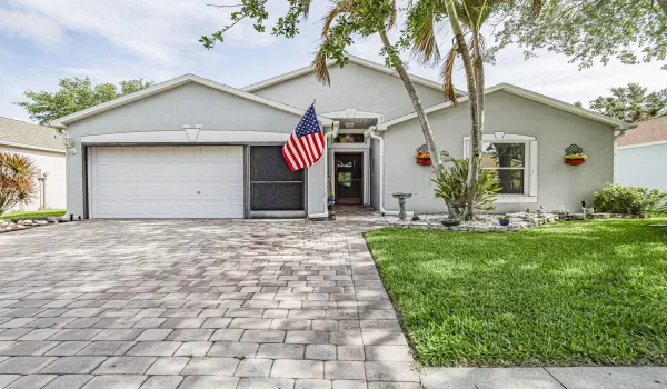 6 Waterford Lakes