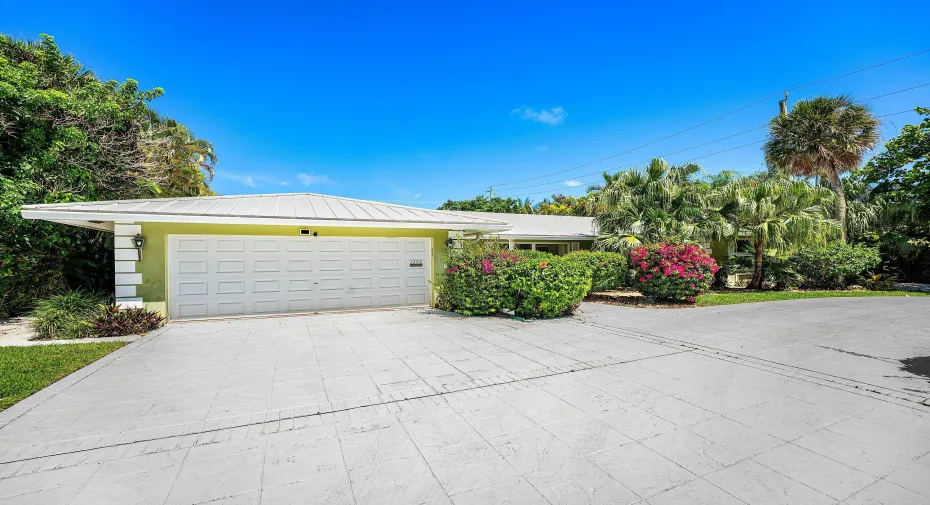 001-1350SpanishRiverRoad-BocaRaton-FL-33