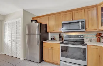 SOLID WOOD CABINETS