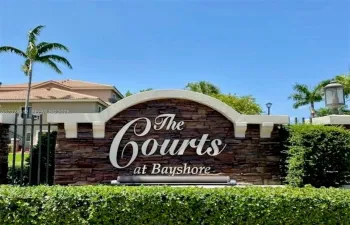 The Courts at Bayshore Community