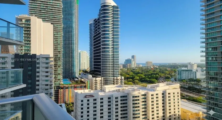 Affordable studio apartment with a beautiful bay & city views.