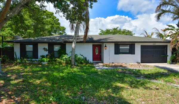 2117 SE Dunbrooke