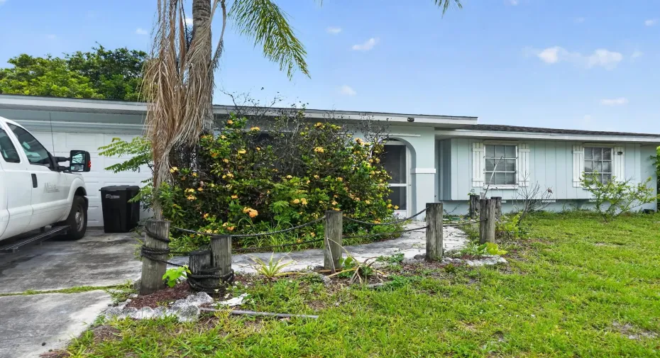09_247_Airoso_Blvd_-Exterior-0356