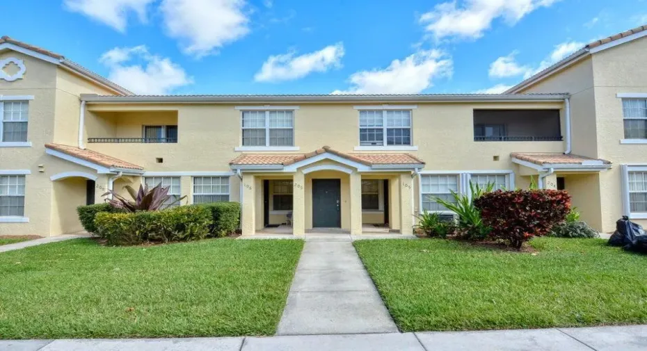 130 SW Peacock Blvd 1