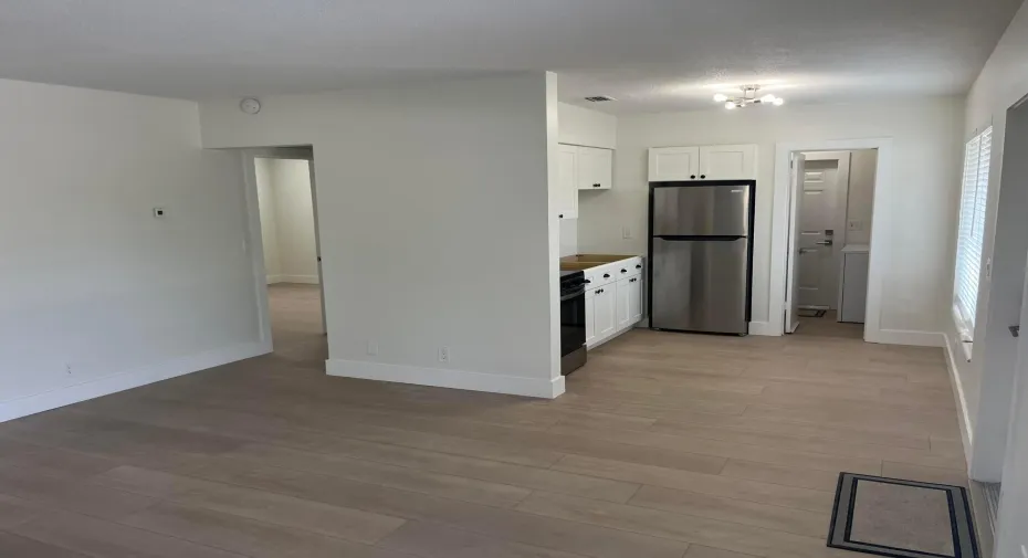 196 NE 28th Street