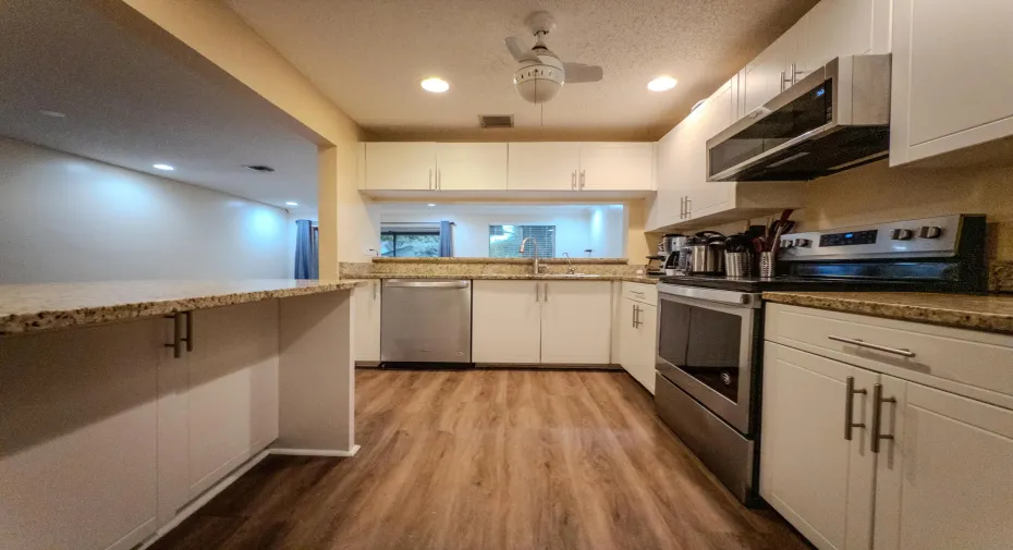Well equipped kitchen