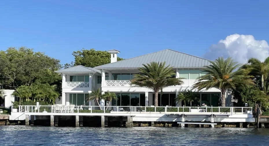 Intracoastal View - Rear Exterior