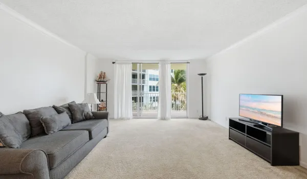 14-web-or-mls-3540_S_Ocean_Blvd_APT_310_