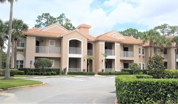 GOLF VILLAS 1