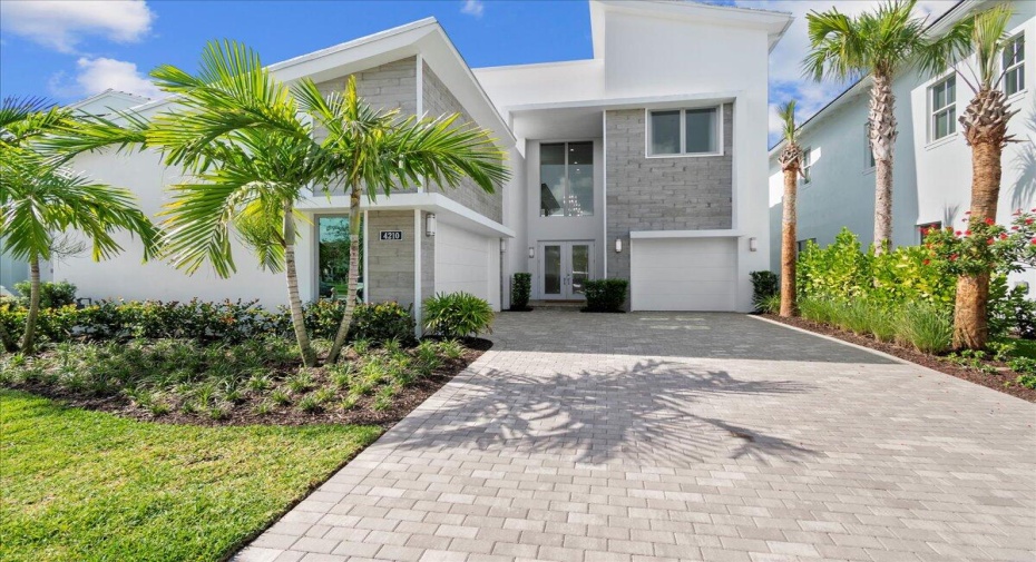 4210 Mendel Lane, Palm Beach Gardens, Florida 33418, 5 Bedrooms Bedrooms, ,5 BathroomsBathrooms,Single Family,For Sale,Mendel,RX-10913591