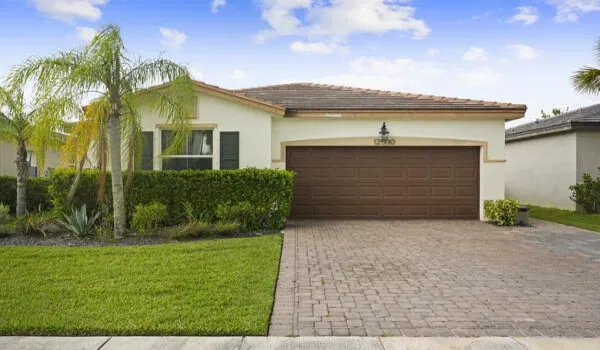 12500 NW Stanis Ln. Port St Lucie, FL 34987
