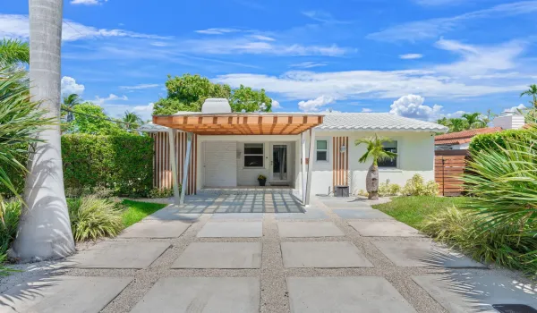 1-web-or-mls-648 NE 17th Ave, Fort Laude