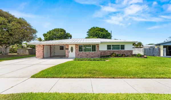 001-245GreenbriarDrive-LakePark-FL-33403