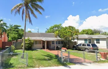 43 SW 11th St, Dania Beach, FL 33004
