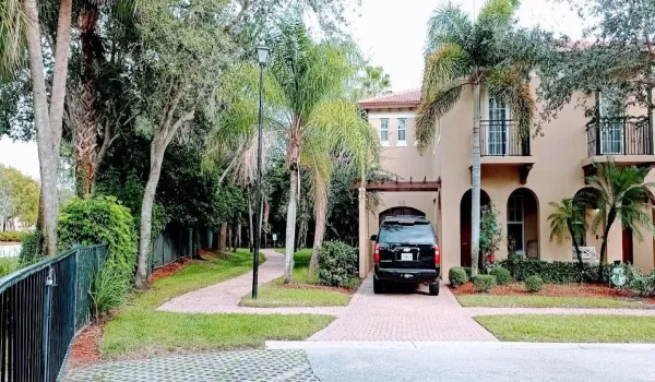 Front Exterior. End Unit with Walkway