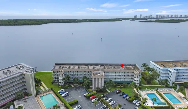 52 Yacht Club Dr 103 North Palm Beach (1