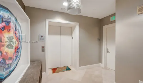 Private Foyer