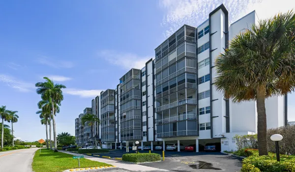Exterior 1