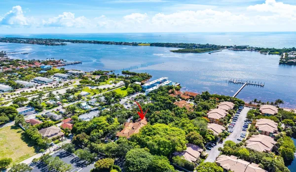 042-16VíaLago-BoyntonBeach-FL-33435-SMAL