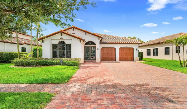 001-6304VireoCourt-LakeWorth-FL-33463-SM