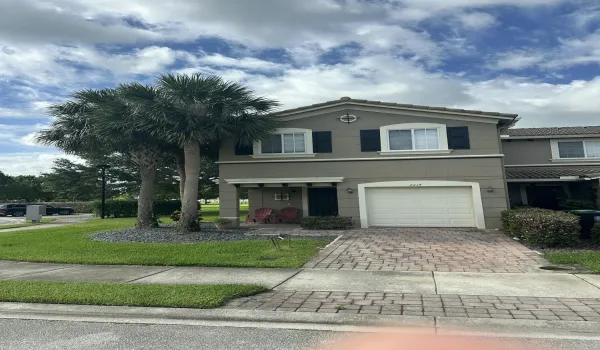 2214 SW Marshfield Ct