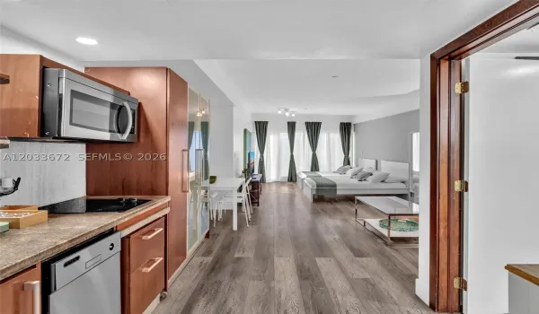 Full Kitchen, perfect for long stays
