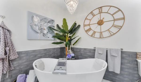 Soaking Tub