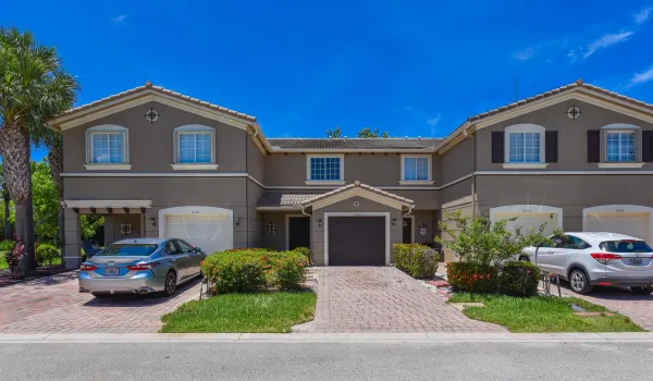 2257 SW Marshfield Ct_Vinesha Clark_3