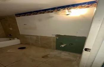 1st main bathroom